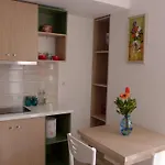 Andi Apartment