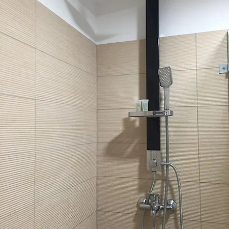 Apartament Andi *